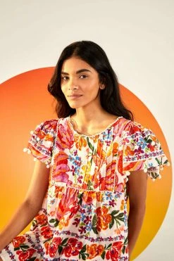 FARM RIO Most Loved WHITE SPRING BANANAS BLOUSE