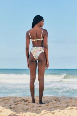 FARM RIO New In Copacabana Bikini Top