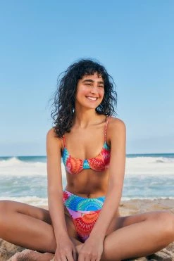 FARM RIO HAPPY TOUCANS BIKINI TOP