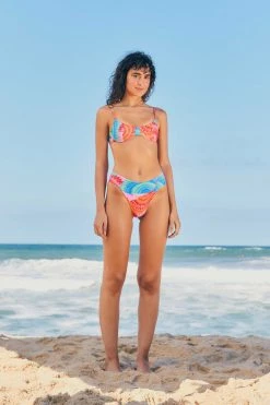 FARM RIO New In HAPPY TOUCANS BIKINI BOTTOM