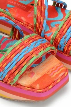 FARM RIO New In TROPICAL PLATFORM SANDAL