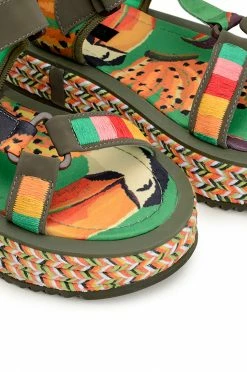 FARM RIO New In GREEN TOUCANS FLATFORM RAFFIA VELCRO SANDAL