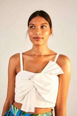 FARM RIO New In OFF WHITE FRONT BOW TOP