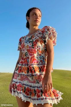 FARM RIO Most Loved WHITE SPRING BANANAS BLOUSE